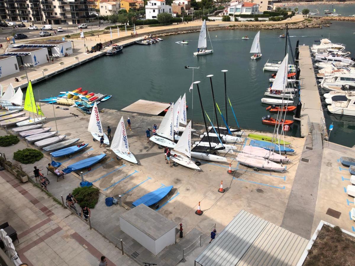 Solo Atico Guest Suites L' Escala Eksteriør bilde