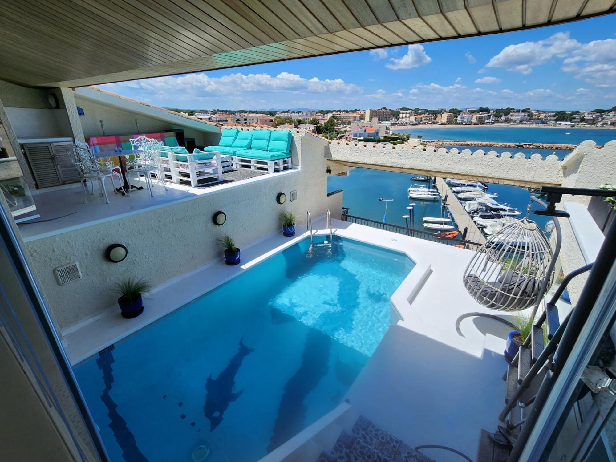 Solo Atico Guest Suites L' Escala Eksteriør bilde
